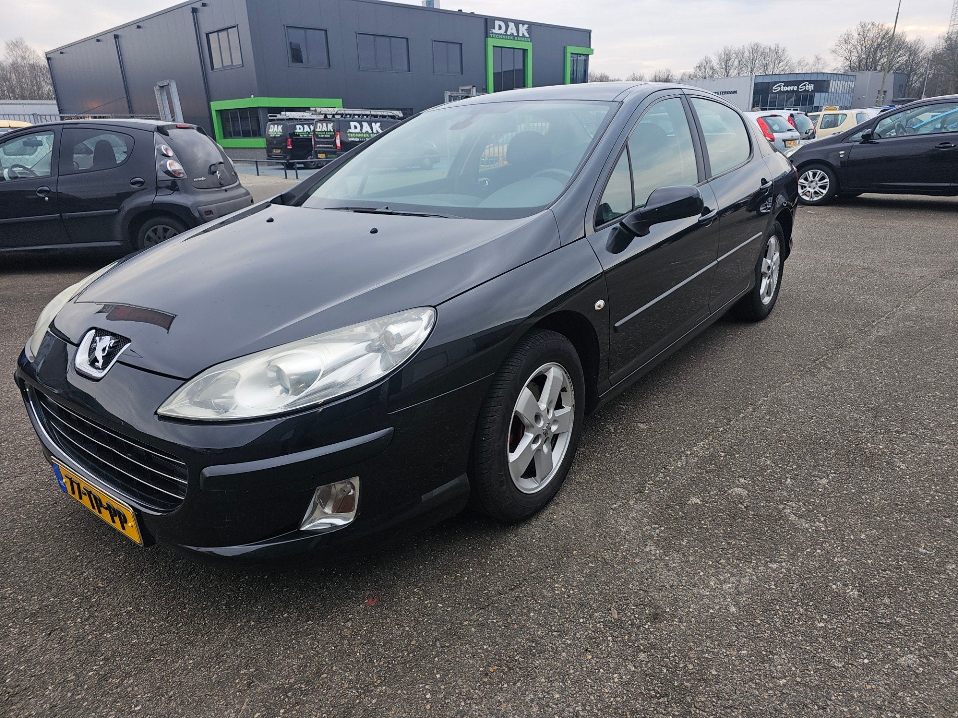 Peugeot 407 1.8-16V Premium, Auto's, Dealer onderhouden, Zwart, 4 cilinders, 1749 cc