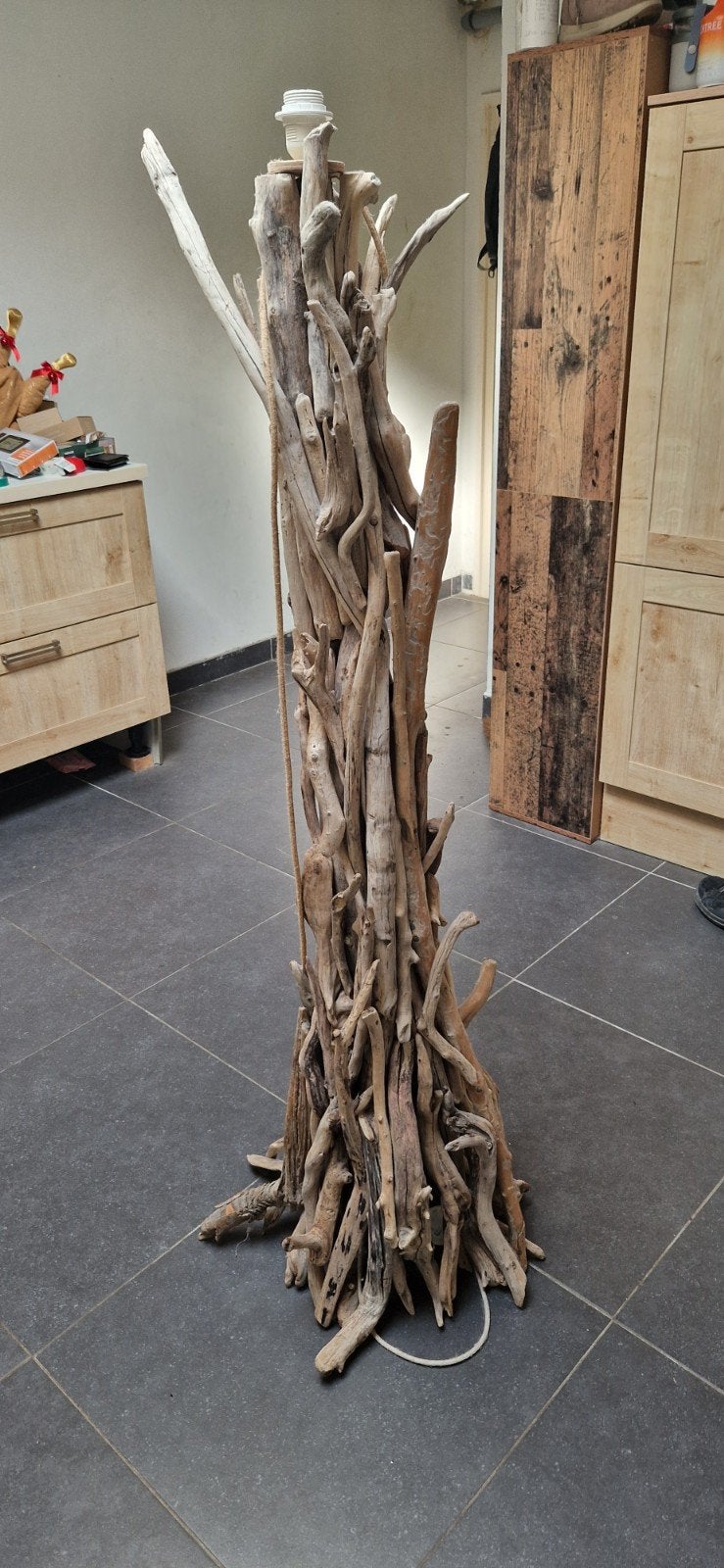 Unieke staande lamp van drijfhout - 1.60m hoog, Ophalen, Gebruikt, 150 tot 200 cm, Rustiek, Natuurlijk, Bohemian