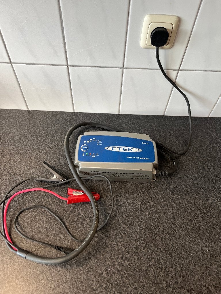 CTEK Multi XT 14000 acculader / druppellader 24 volt ., Ophalen of Verzenden, Gebruikt