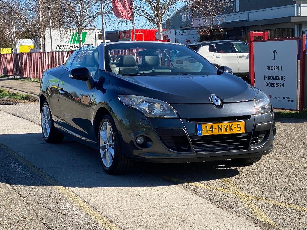 Renault Mégane Coupe-Cabriolet 1.4 TCE Privilege  2010 Grijs, Auto's, Voorwielaandrijving, 4 cilinders, Cabriolet, 4 stoelen