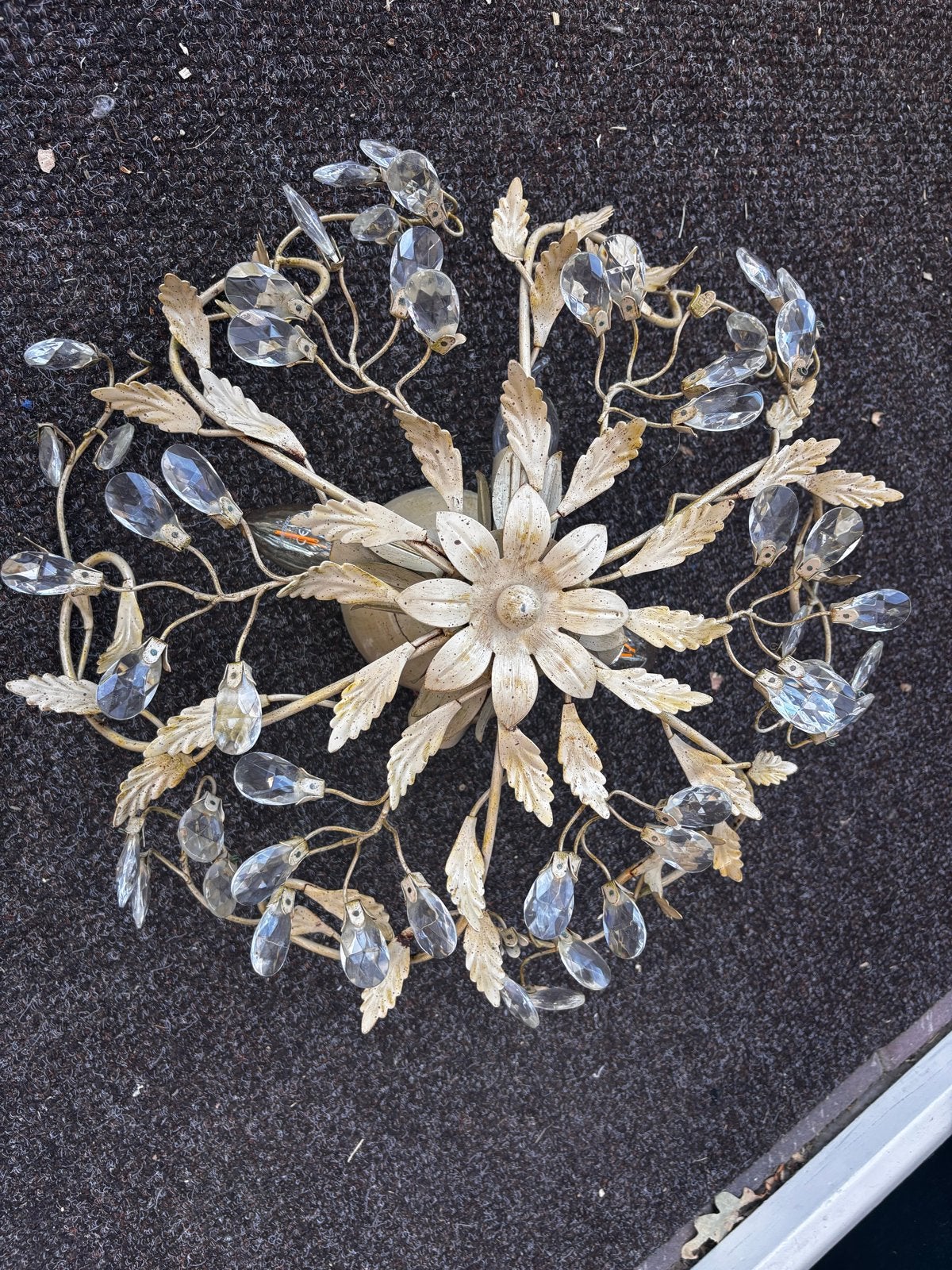 Vintage Plafondlamp met Kristallen en Bladeren, Ophalen of Verzenden, Gebruikt, Metaal, E14 (klein)