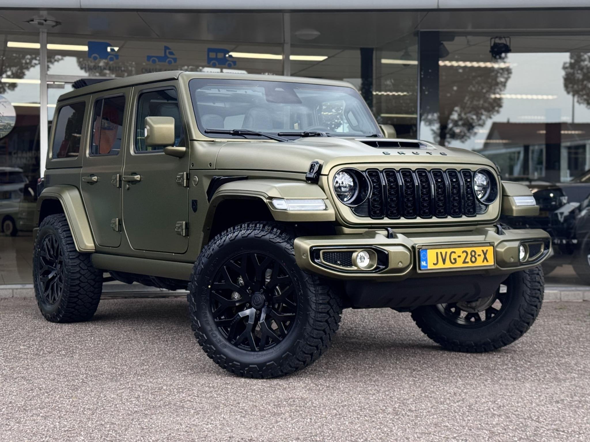 Jeep Wrangler Unlimited 4xe 380 Sahara | BRUTE | Lamborghini, Auto's, Jeep, Automaat, Automatische klimaatregeling, 4 cilinders