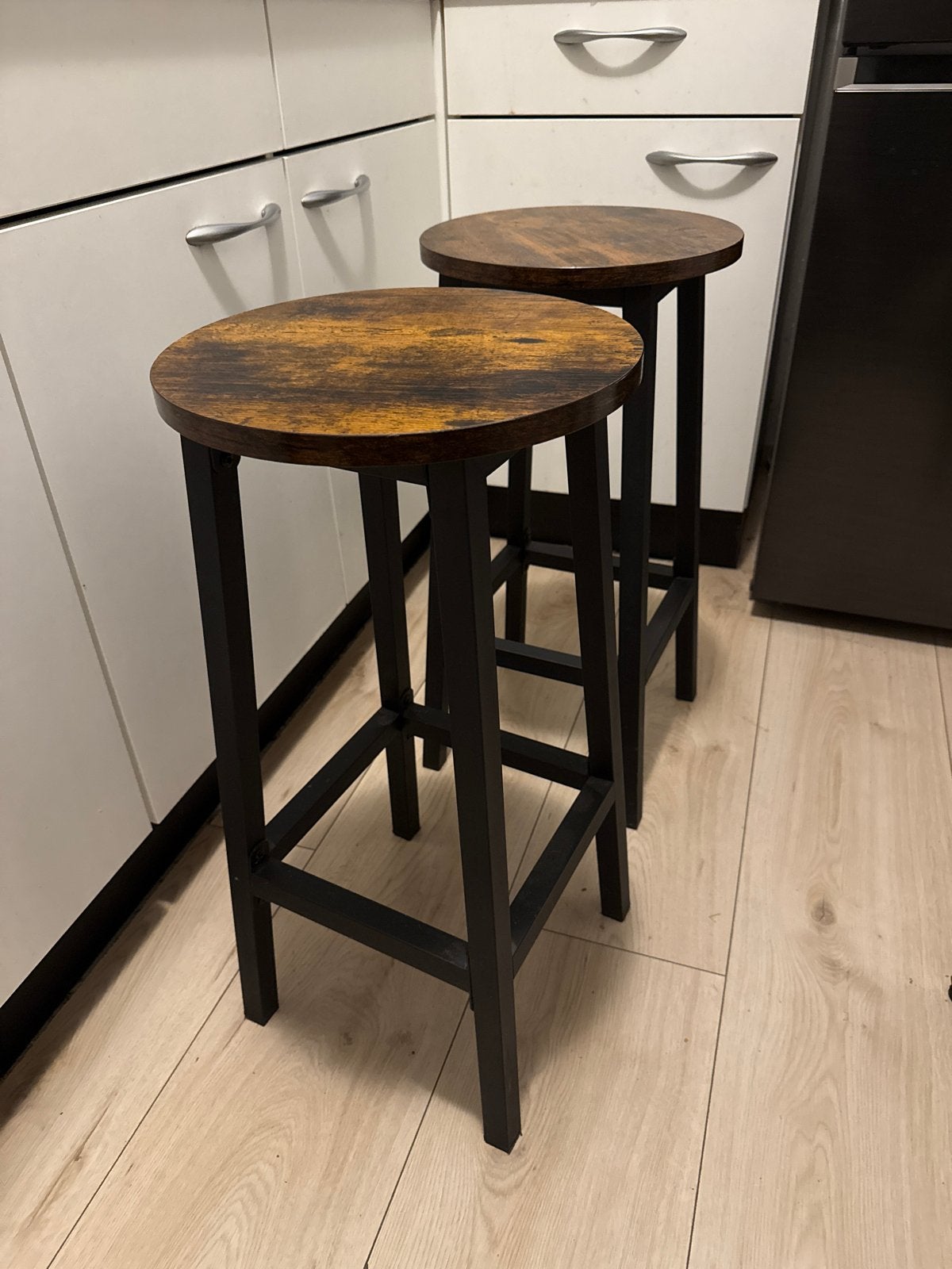Set van 2 barkrukken - Vintage stijl, stevig metaal frame, 60 tot 90 cm, Ophalen of Verzenden, Zo goed als nieuw, Hout