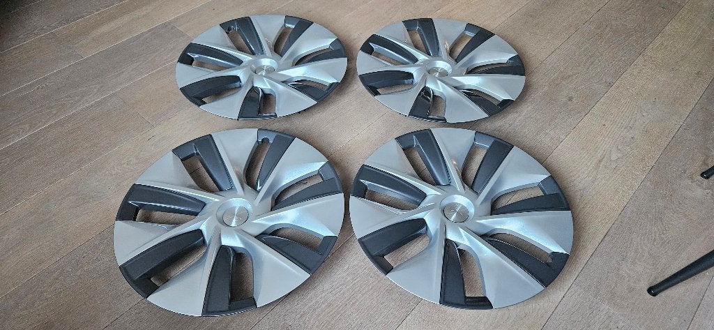 4 originele Tesla Model Y Gemini wieldoppen 19 inch z.g.a.n., Auto diversen, Wieldoppen, Ophalen, Zo goed als nieuw