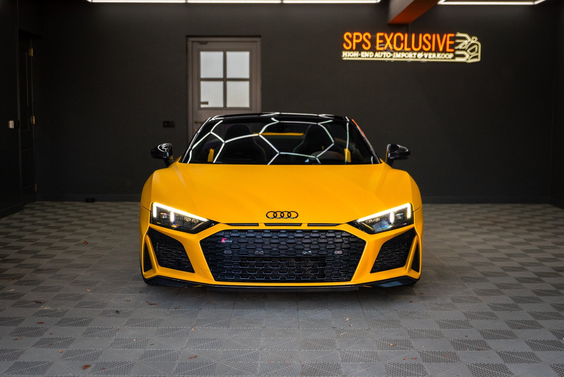 Audi R8 Spyder 5.2 performance quattro / Buckets / Capristo, Automaat, Verwarmde buitenspiegels, Gebruikt, 5204 cc