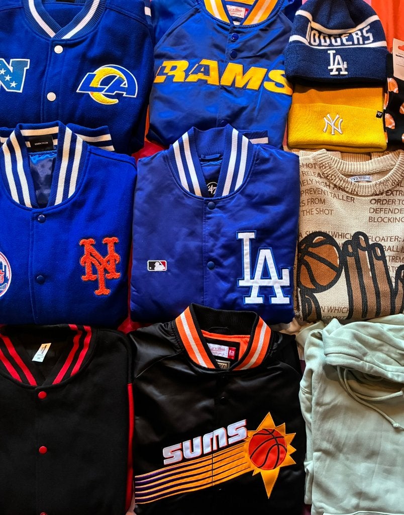 weinig gedragen MLB NFL NBA NHL jerseys jackets Nike New Era, Verzenden, Gebruikt, Honkbal, Kleding