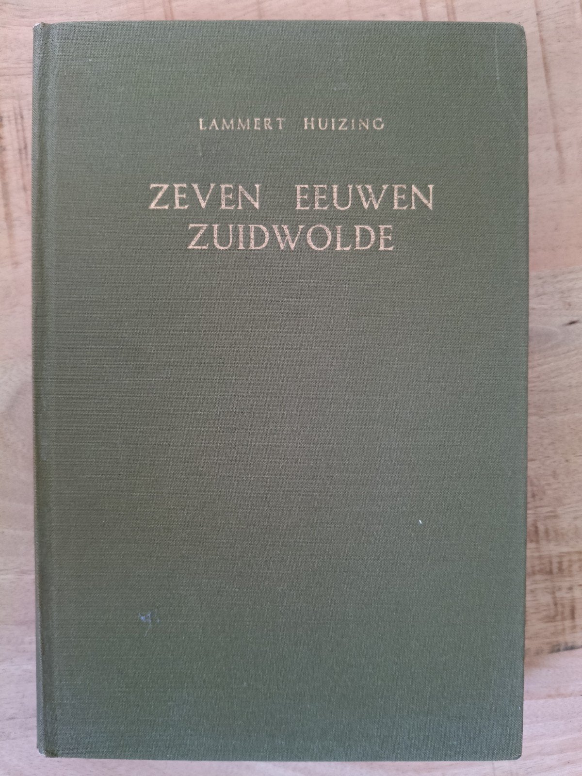 Zeven Eeuwen Zuidwolde - Lammert Huizing (1975), Ophalen of Verzenden, 20e eeuw of later, Zo goed als nieuw, Lammert Huizing
