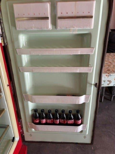 Cocacola koelkast, Witgoed en Apparatuur, Koelkasten en IJskasten, Ophalen, Gebruikt, 60 cm of meer, 100 tot 150 liter