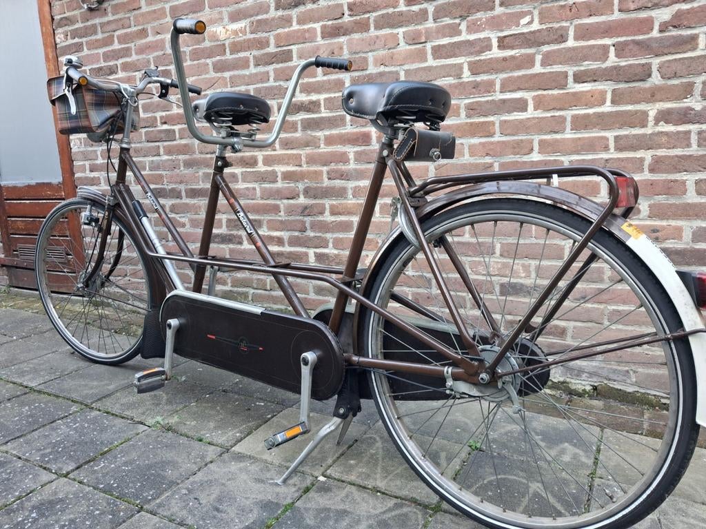 Batavus tandem met trommelremmen en 3 versnellingen, Ophalen