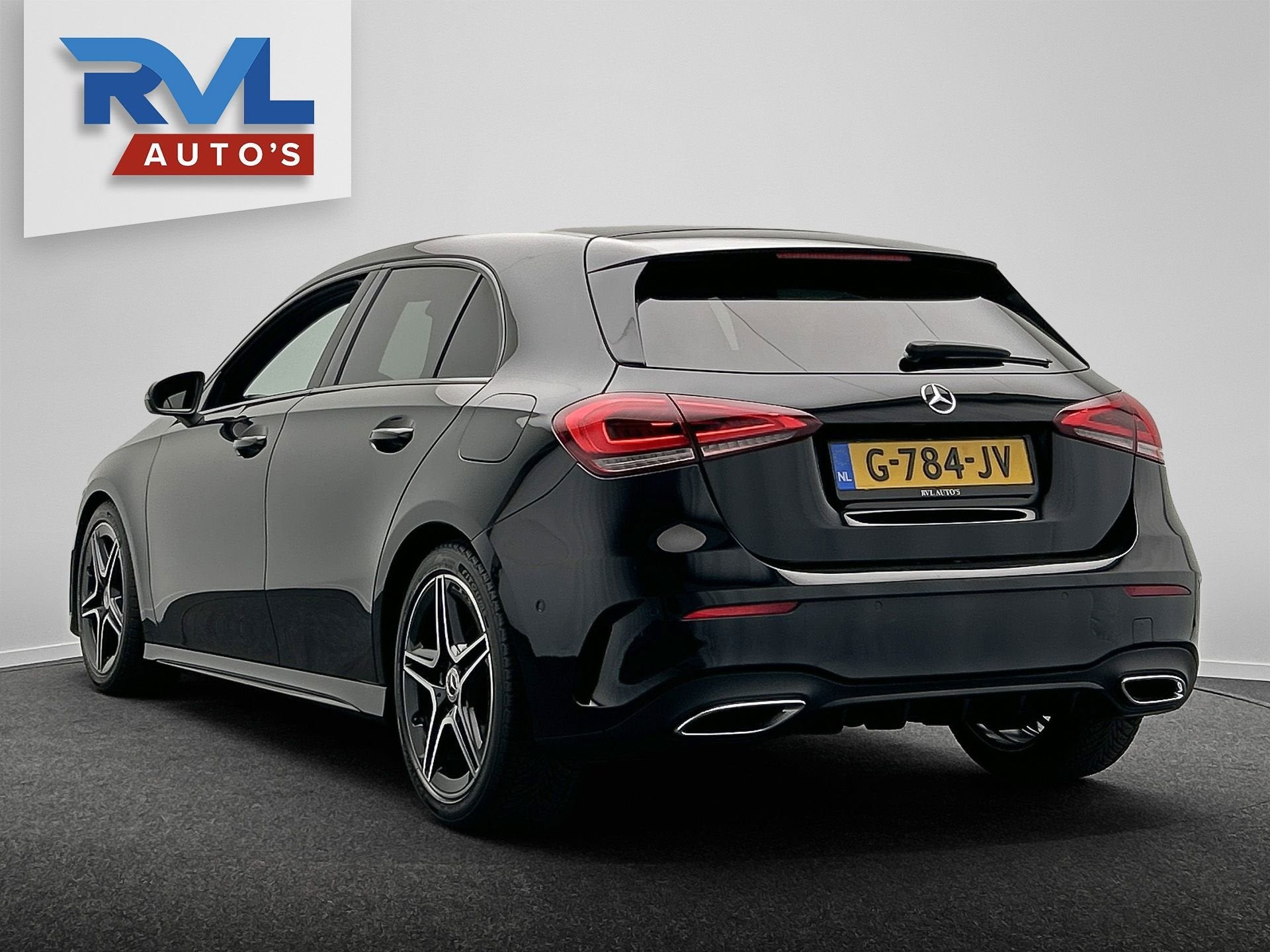 Mercedes-Benz A-klasse 160 Advantage AMG | Origineel NL | Wi, Auto's, Mercedes-Benz, Voorwielaandrijving, Gebruikt, 4 cilinders
