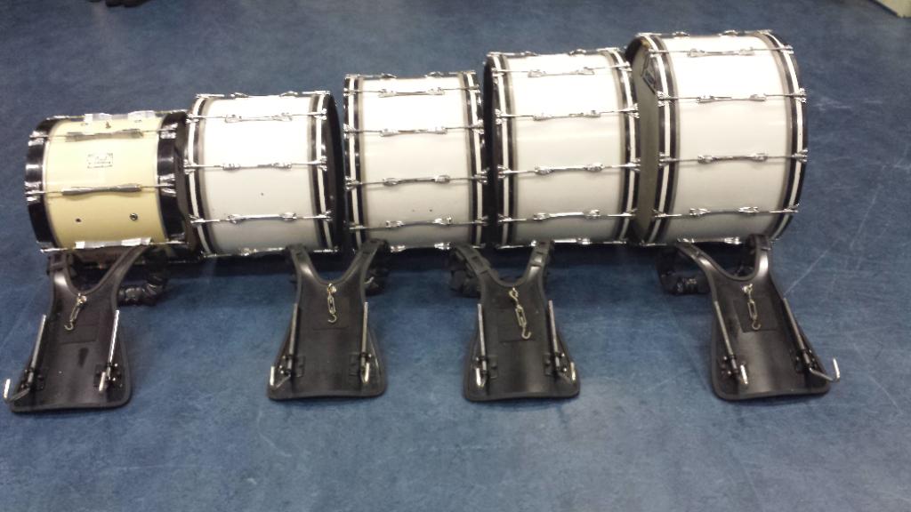 Set  van 5  witte basedrums, Muziek en Instrumenten, Ophalen, Gebruikt, Overige merken