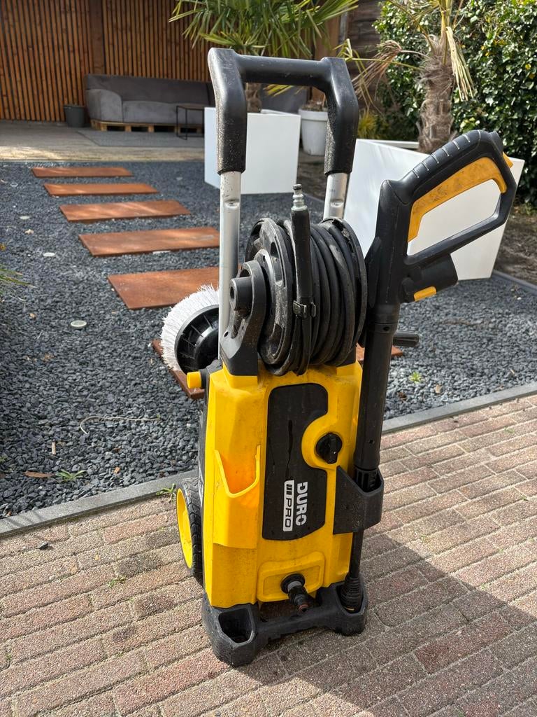 Duro Pro hogedrukreiniger met wielen en accessoires, Tuin en Terras, Hogedrukreinigers, Ophalen of Verzenden, Zo goed als nieuw