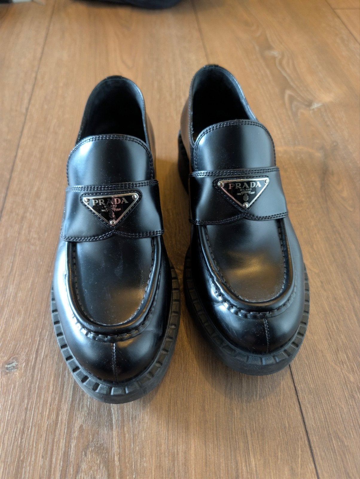 Prada loafers dames - Maat 37 - Zo goed als nieuw, Prada, Ophalen of Verzenden, Zo goed als nieuw, Instappers