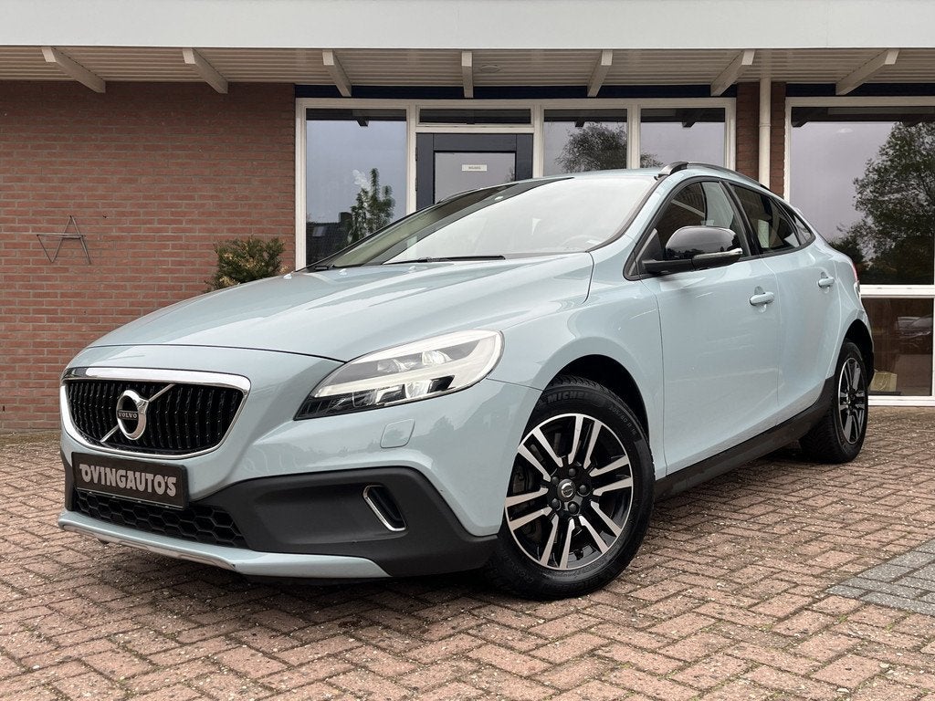 Volvo V40 Cross Country 1.5 T3 Nordic+ | Trekhaak | Cruise |, Auto's, Volvo, 12 maanden, Stof, Blauw, Bedrijf