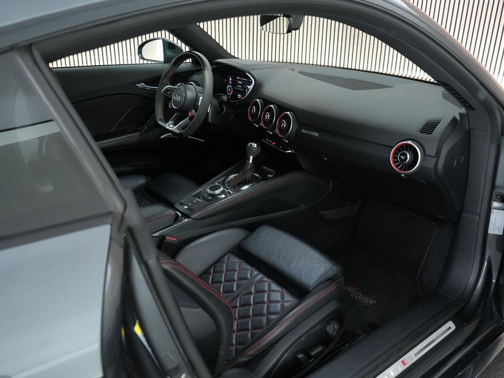 Audi TT RS 2.5 400pk RS TFSI quattro |RS seats|Bang&Olufsen|, Automaat, Gebruikt, 4 stoelen, 1415 kg