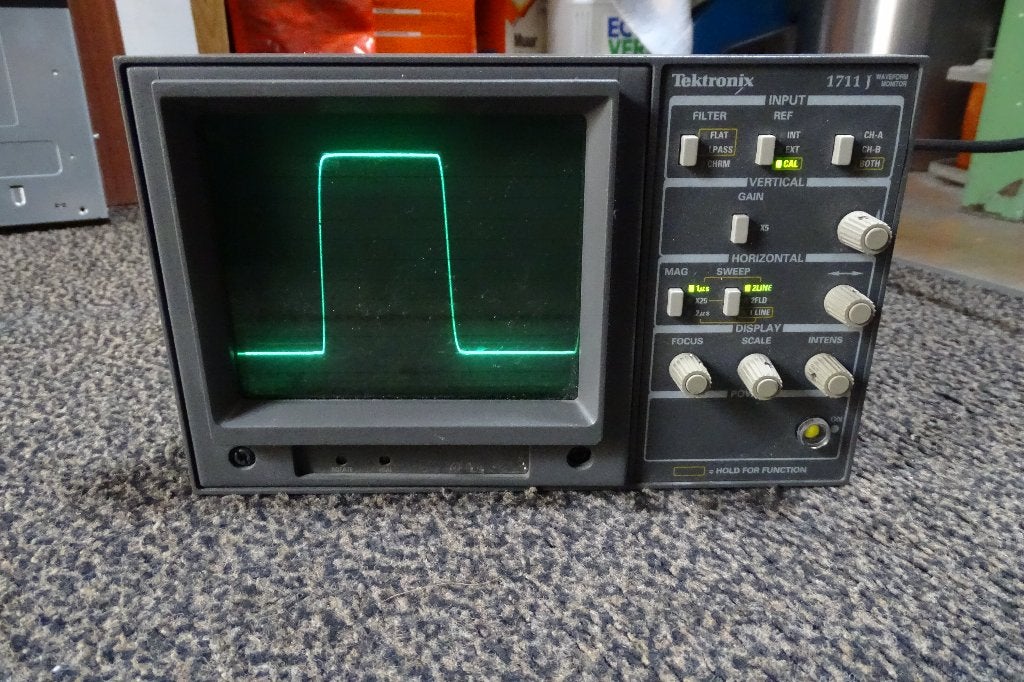 Tektronix waveform monitor scope 1711J, Ophalen of Verzenden, Gebruikt, Overige meters