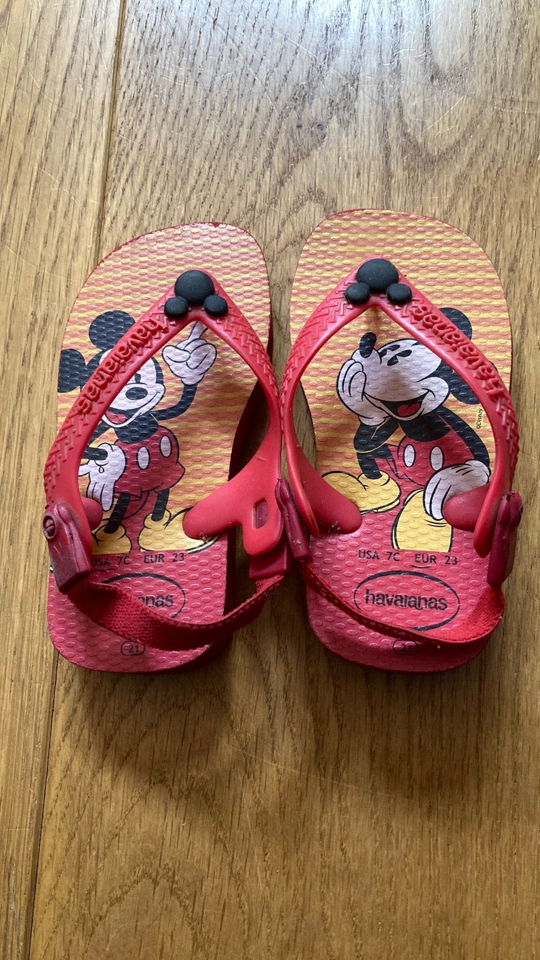 Mickey Mouse havaianas - 23, Jongetje of Meisje, Overige typen, Ophalen of Verzenden, Zo goed als nieuw