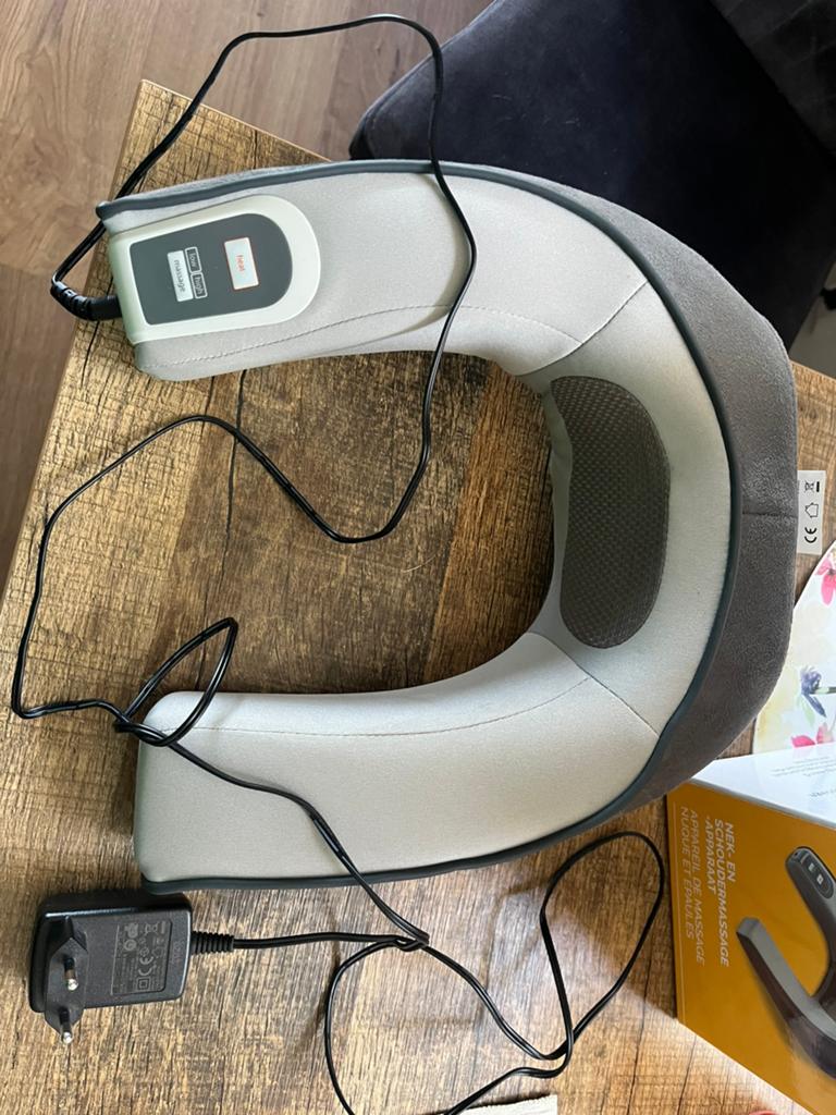 Watshome nek- en schoudermassage apparaat, Ophalen of Verzenden, Zo goed als nieuw, Apparaat