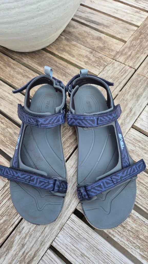 Teva sandalen maat 37, Ophalen of Verzenden