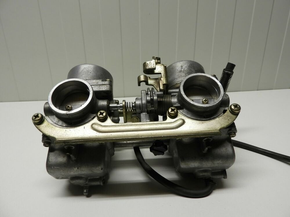 CB250 nighthawk 1996 - 2000 Honda Carburator D1-44204