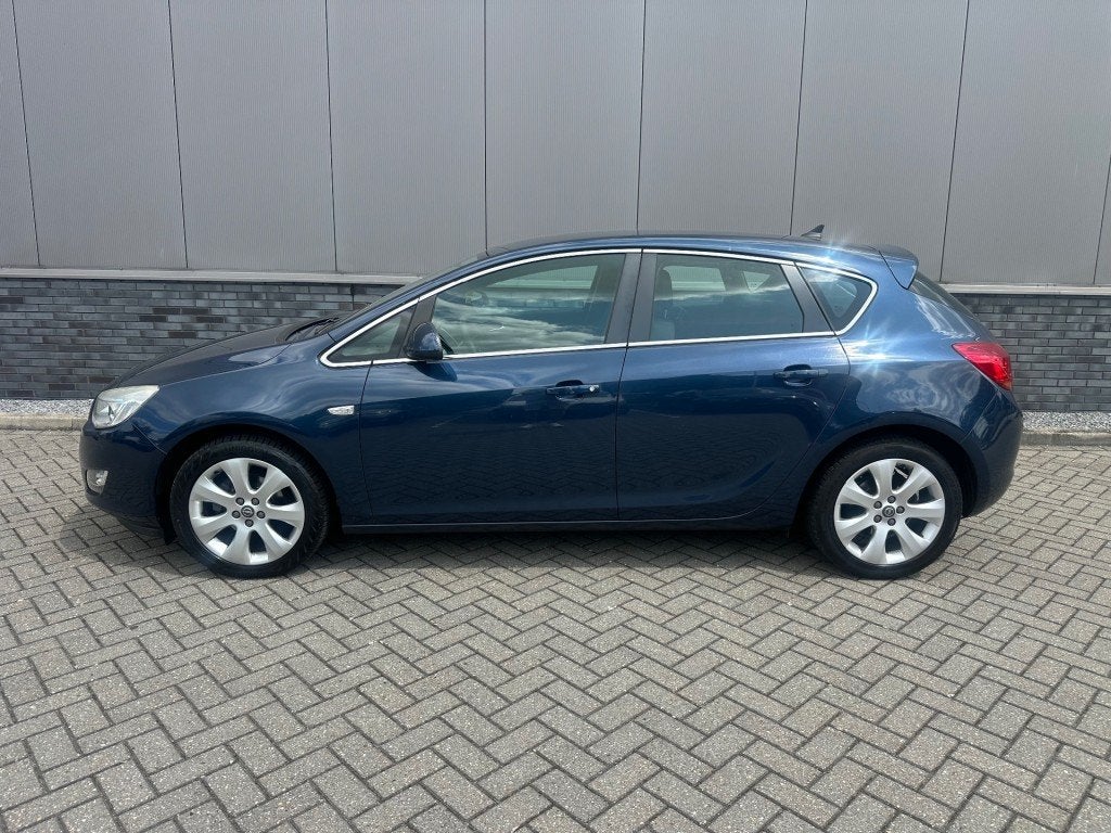 Opel ASTRA 1.4 Turbo Business, Voorwielaandrijving, Euro 5, Gebruikt, 680 kg
