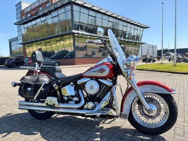 Harley-Davidson FLSTC SOFTAIL HERITAGE CLASSIC (bj 1999), Dopplerlaan 26
9207 HC  Drachten, NL, H-D Benelux B.V., Bedrijf, Info@m-point.frl