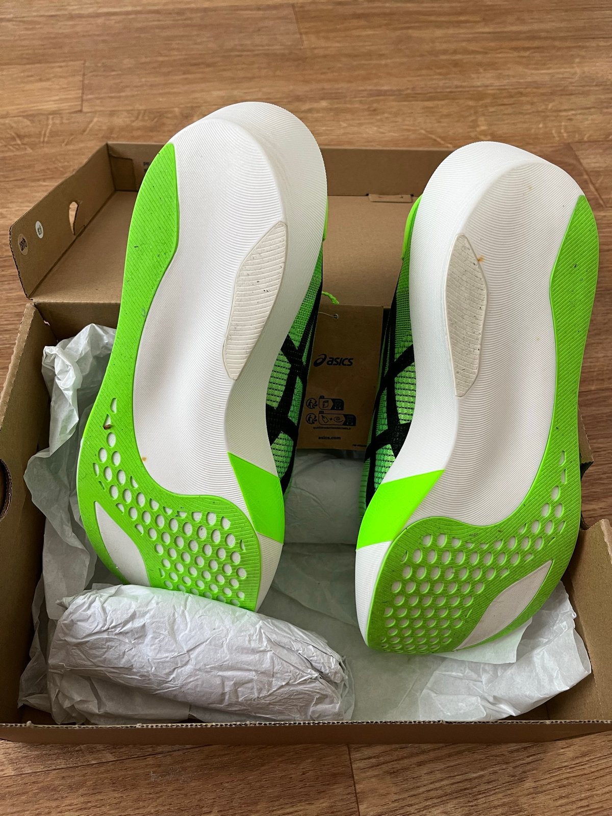 Nieuwe Asics Metaspeed Tokyo - Maat 43,5, Sport en Fitness, Loopsport en Atletiek, Hardloopschoenen, Nieuw, Ophalen of Verzenden