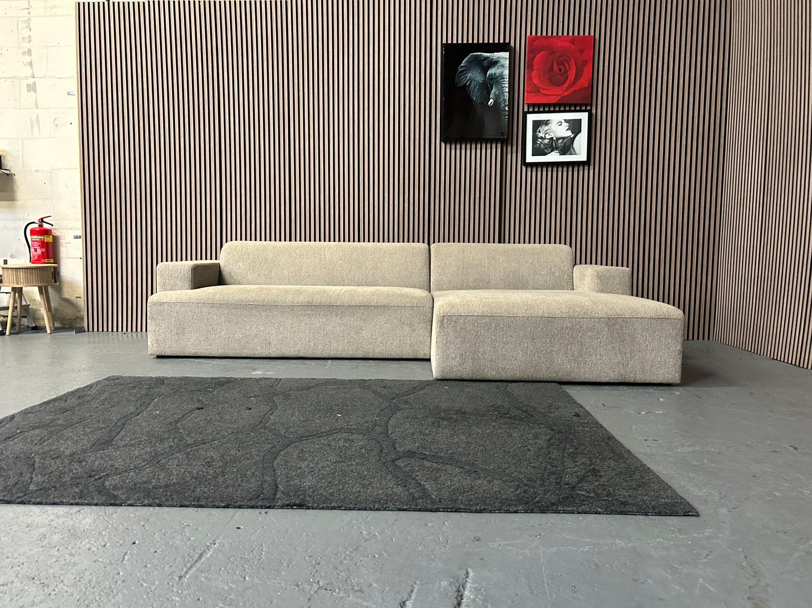 GRATIS LEVERING By Sidde Moa Loungebank 295X160 GEREINIGD, Huis en Inrichting, Banken | Bankstellen, 250 tot 300 cm, Hoekbank