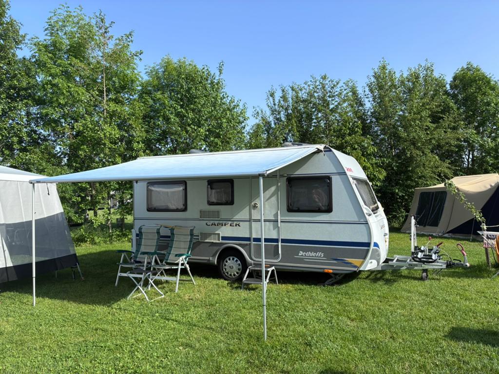Dethleffs Camper 430 DB – 2008 – Zeer nette staat –, Caravans en Kamperen, Caravans, Particulier, tot en met 4, 750 - 1000 kg
