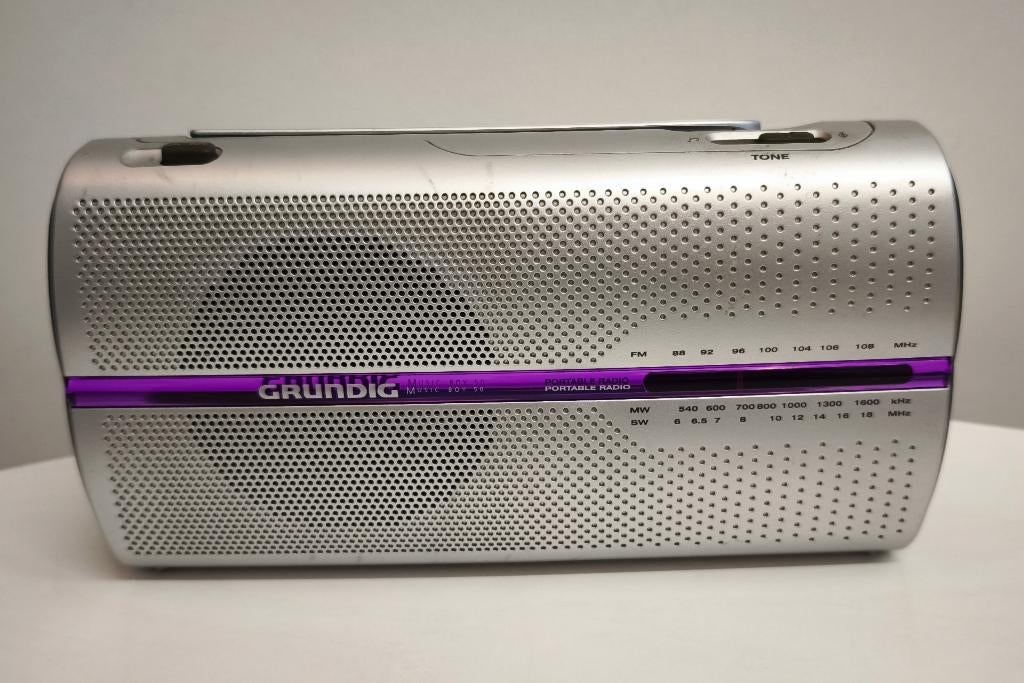 GRUNDIG music boy 50, Audio, Tv en Foto, Radio's, Ophalen, Gebruikt, Radio