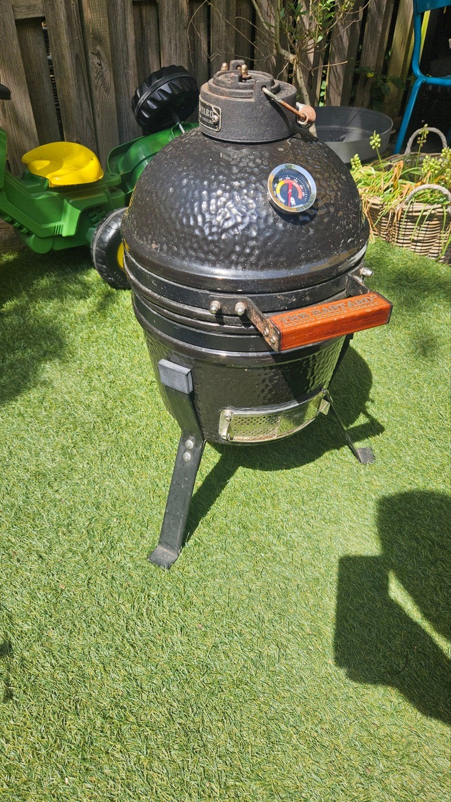 The Bastard Mini, Ophalen