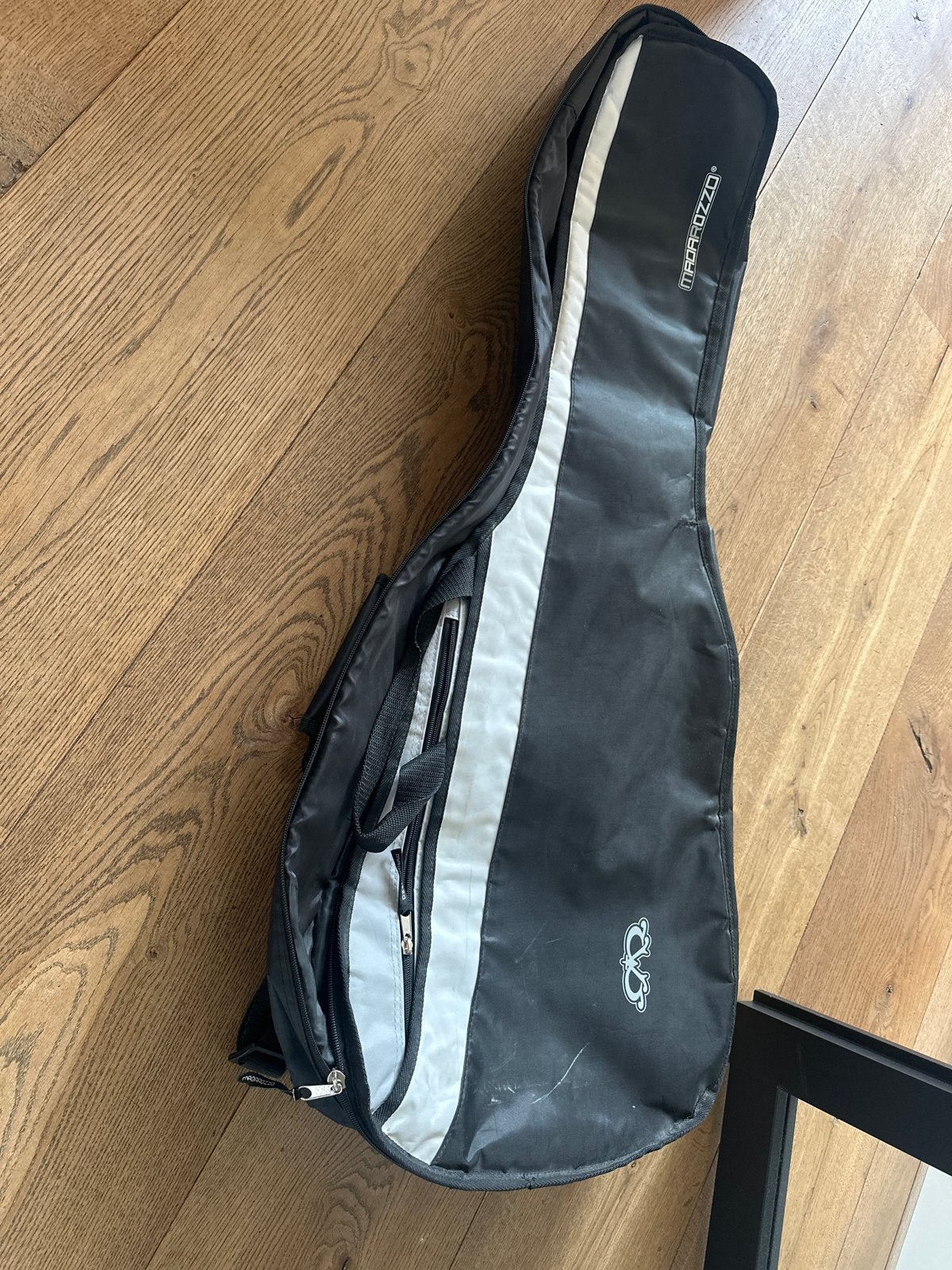 Madrrozzzo gitaarhoes - Zonder gitaar, Ophalen, Gebruikt, Akoestische gitaar