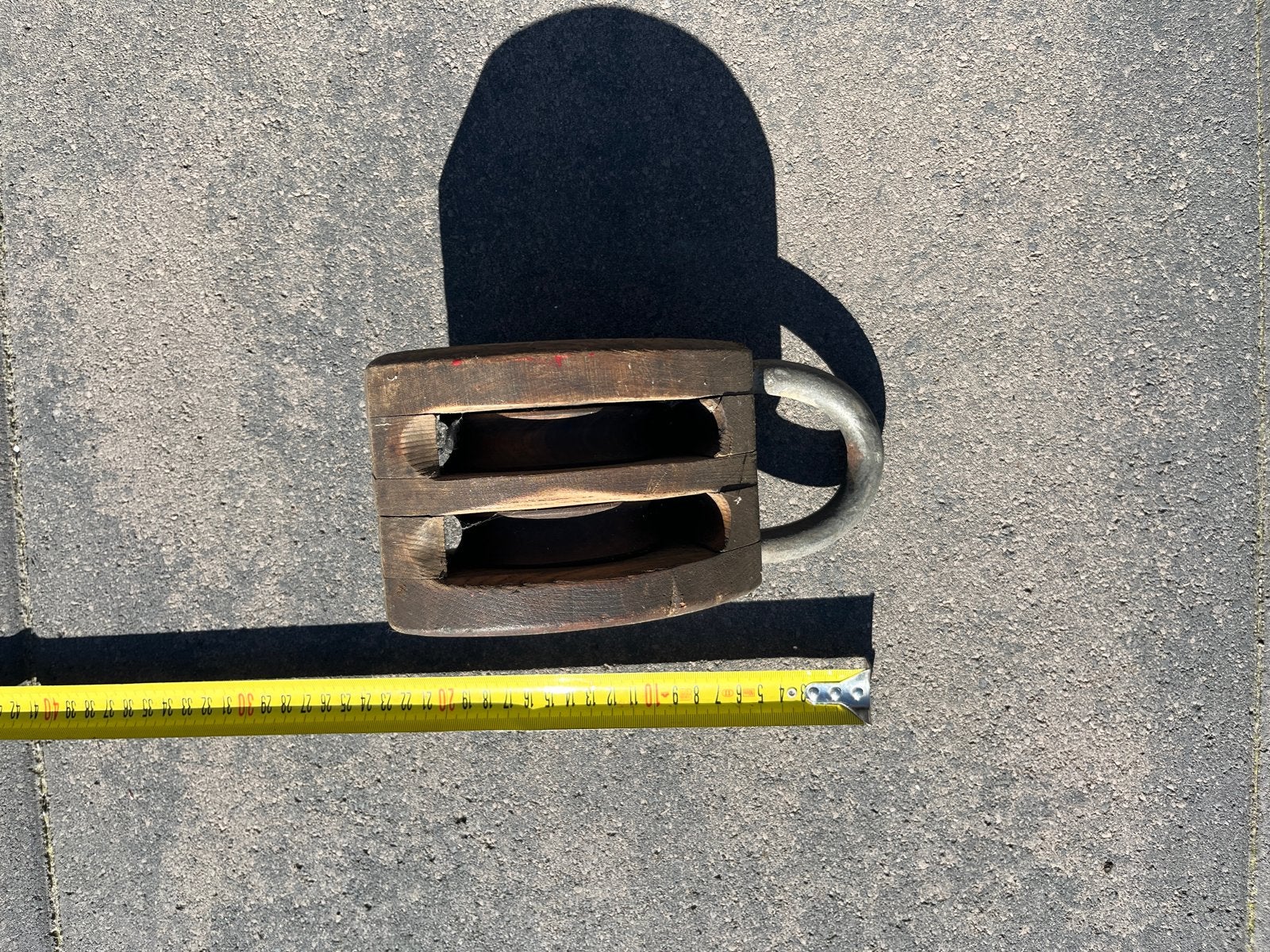 Oude antieke houten katrol met twee schijven, Ophalen of Verzenden