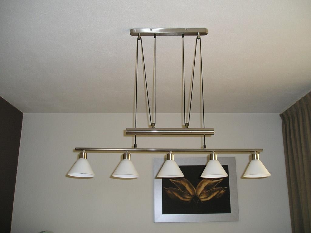 Rvs hanglamp met 5 melk glazen kapjes, Huis en Inrichting, Lampen | Hanglampen, Ophalen, Modern klassiek, Zo goed als nieuw, Glas