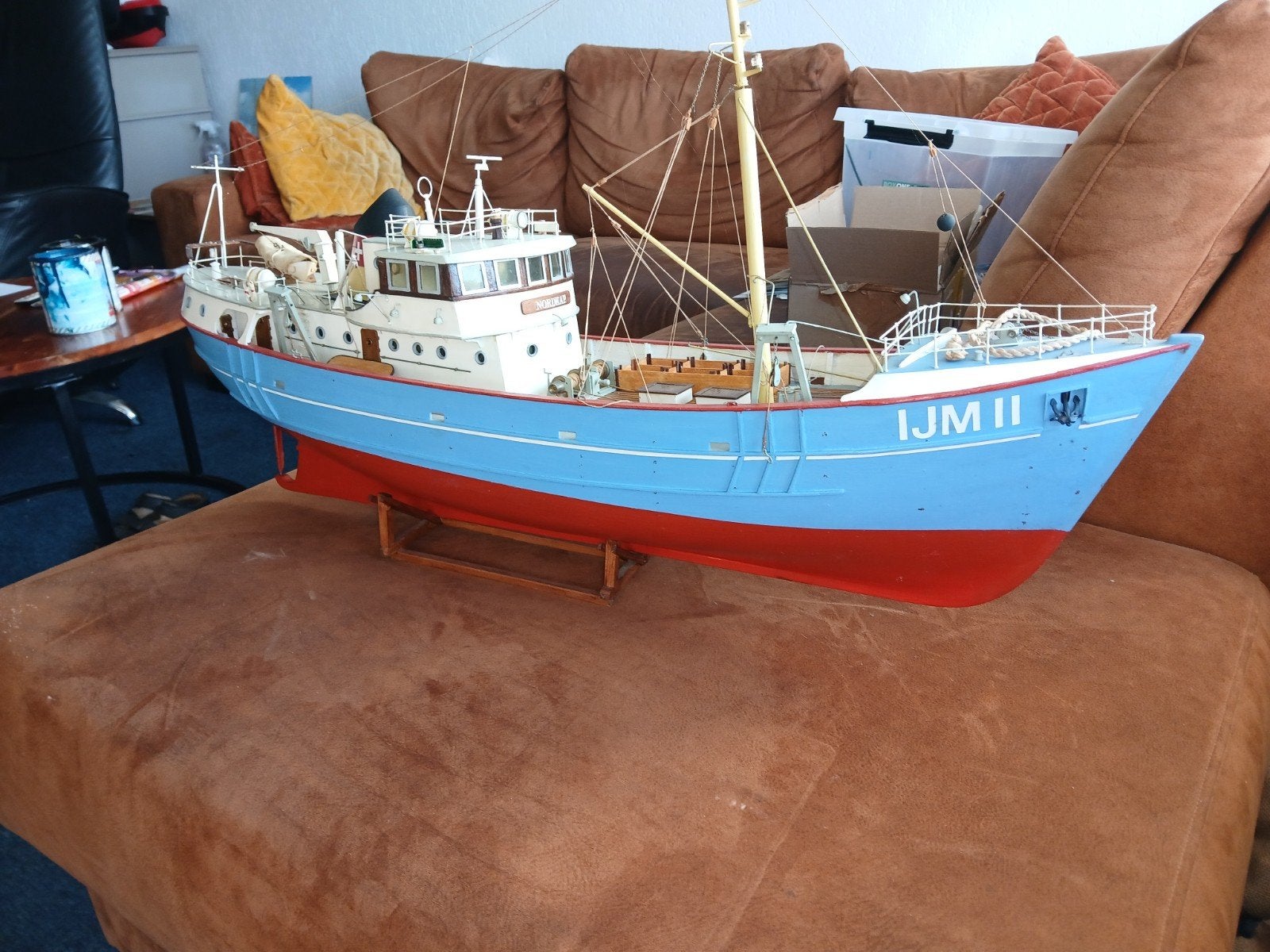 prachtige Nord kap trawler, Ophalen