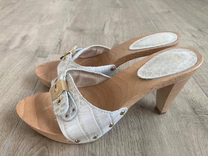 BIJNA NIEUW!! Hoge lichtgrijze lederen kleppers Scholl mt39, Scholl, Zo goed als nieuw, Grijs, Sandalen of Muiltjes