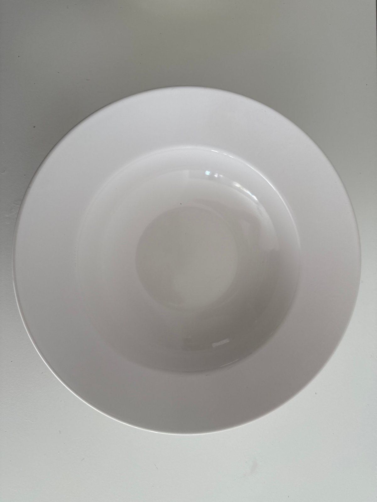 Witte Infinity Pastakom, Keramiek, Ophalen of Verzenden, Zo goed als nieuw, Kom(men)