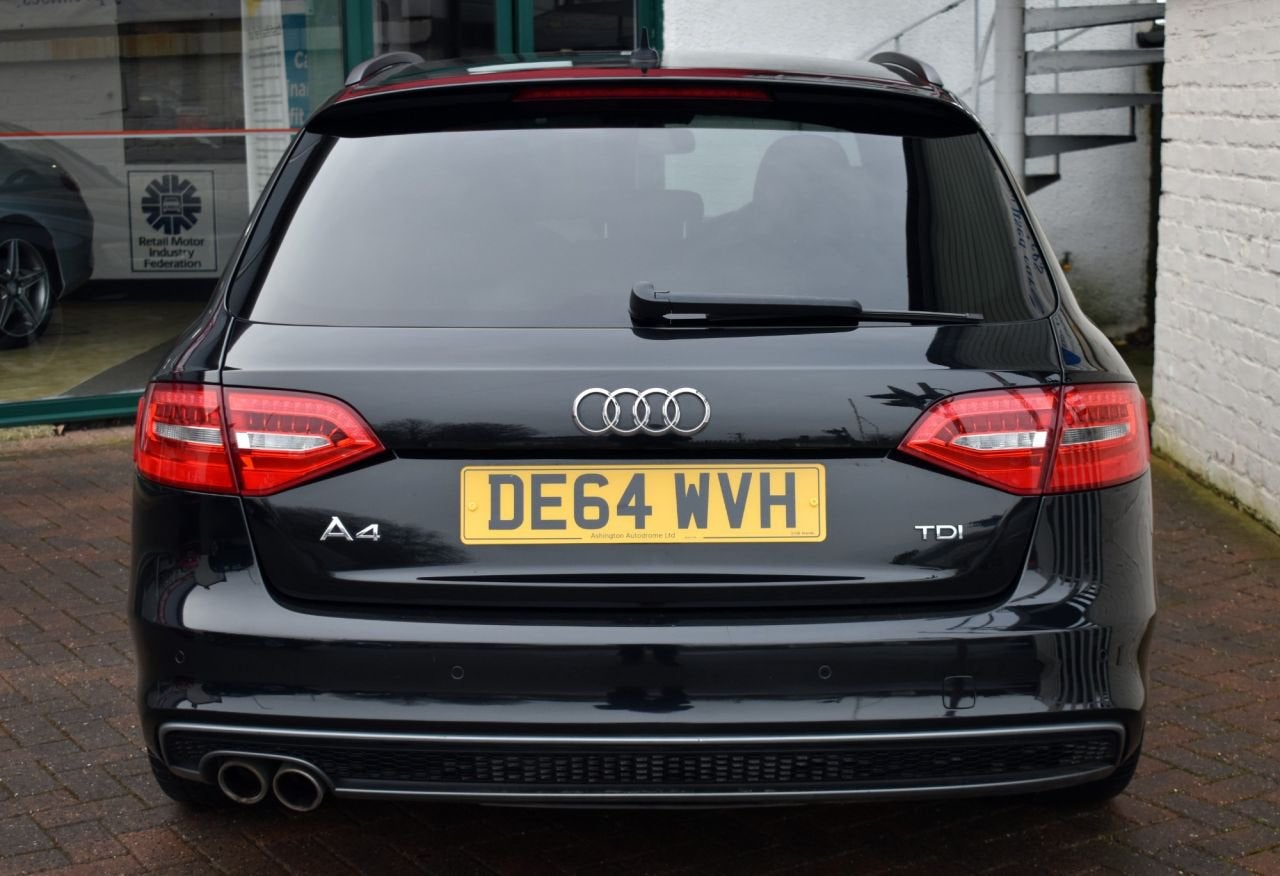 Audi A4 B8.5 S-line Diffuser ORIGINEEL NETJES !!, Auto-onderdelen, Ophalen of Verzenden, Achter, Audi, Bumper