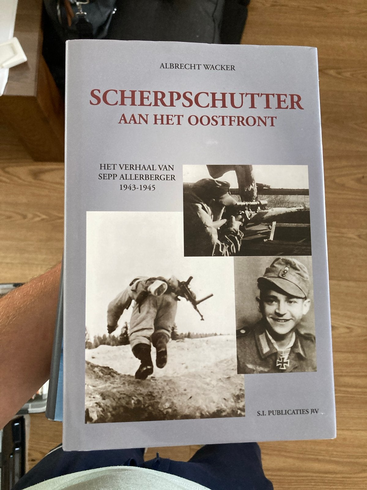 Scherpschutter aan het Oostfront - Sepp Allerberger, Ophalen of Verzenden, Tweede Wereldoorlog, Zo goed als nieuw, Landmacht