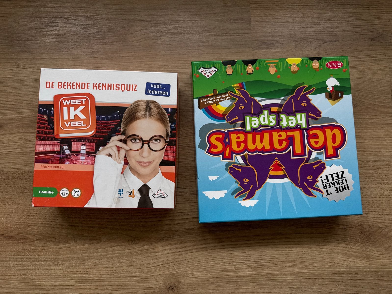 Twee gezelschapsspellen: Ik Weet Veel & De Lama's Het Spel, Drie of vier spelers, Ophalen, Gebruikt