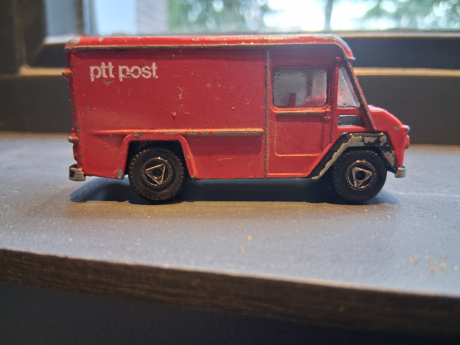 Vintage rood PTT Post bestelbusje,, Ophalen of Verzenden, Gebruikt, Overige merken