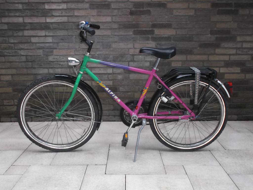 Robuuste jongensfiets - 24 inch / 61 cm, Ophalen, Gebruikt, Terugtraprem, 24 inch