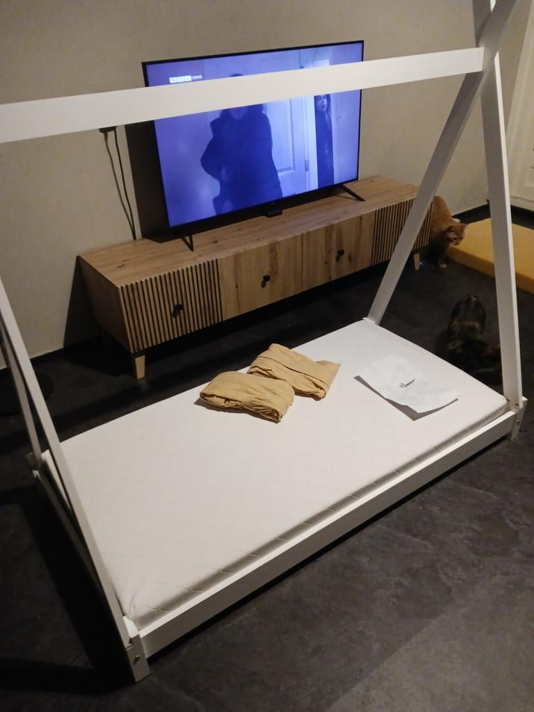 Peuterbed inclusief matras en 2 hoeslakens, Ophalen, Wigwam, Wit, 190 cm of minder