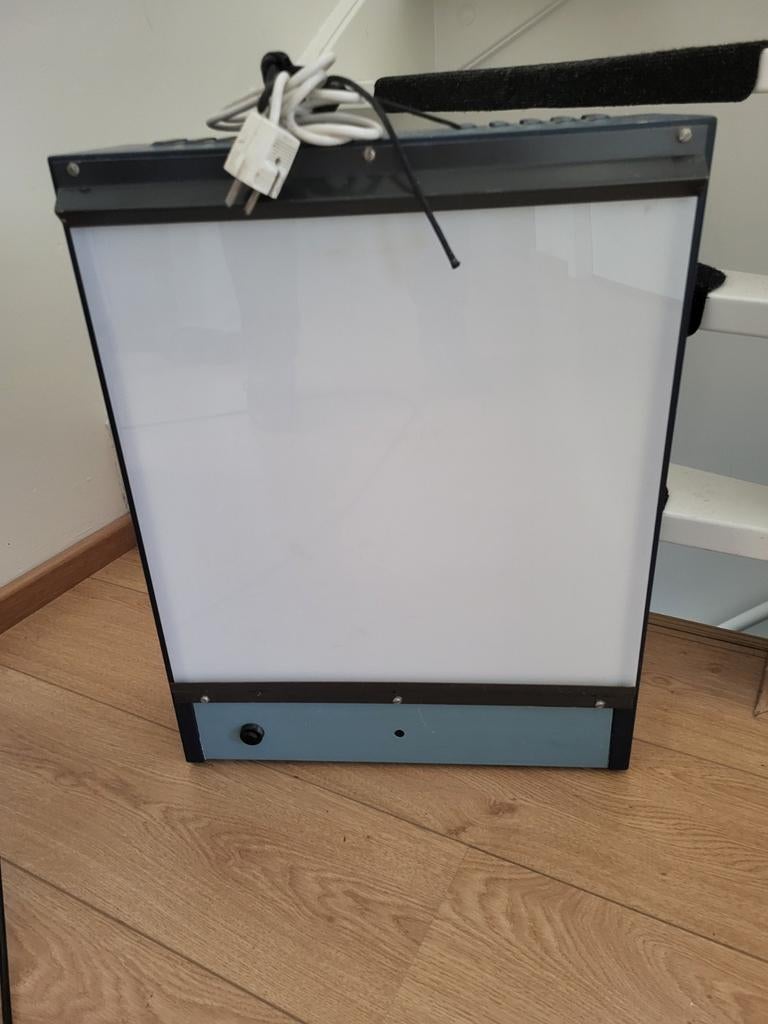 Lichtbak, handig bij het knutselen, afmeting 57 x 44 x 18 cm, Hobby en Vrije tijd, Ophalen, Overige typen