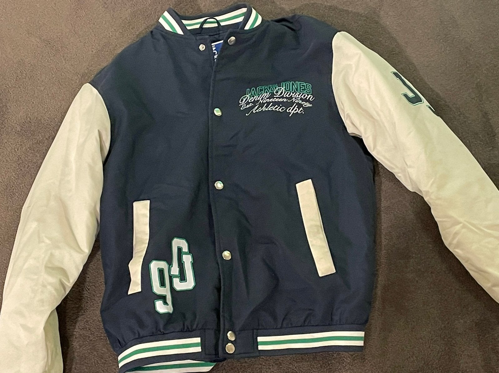 Mooie donkerblauwe baseball jas van Jack & Jones maat 164, Ophalen of Verzenden, Zo goed als nieuw, Jongen, Jas