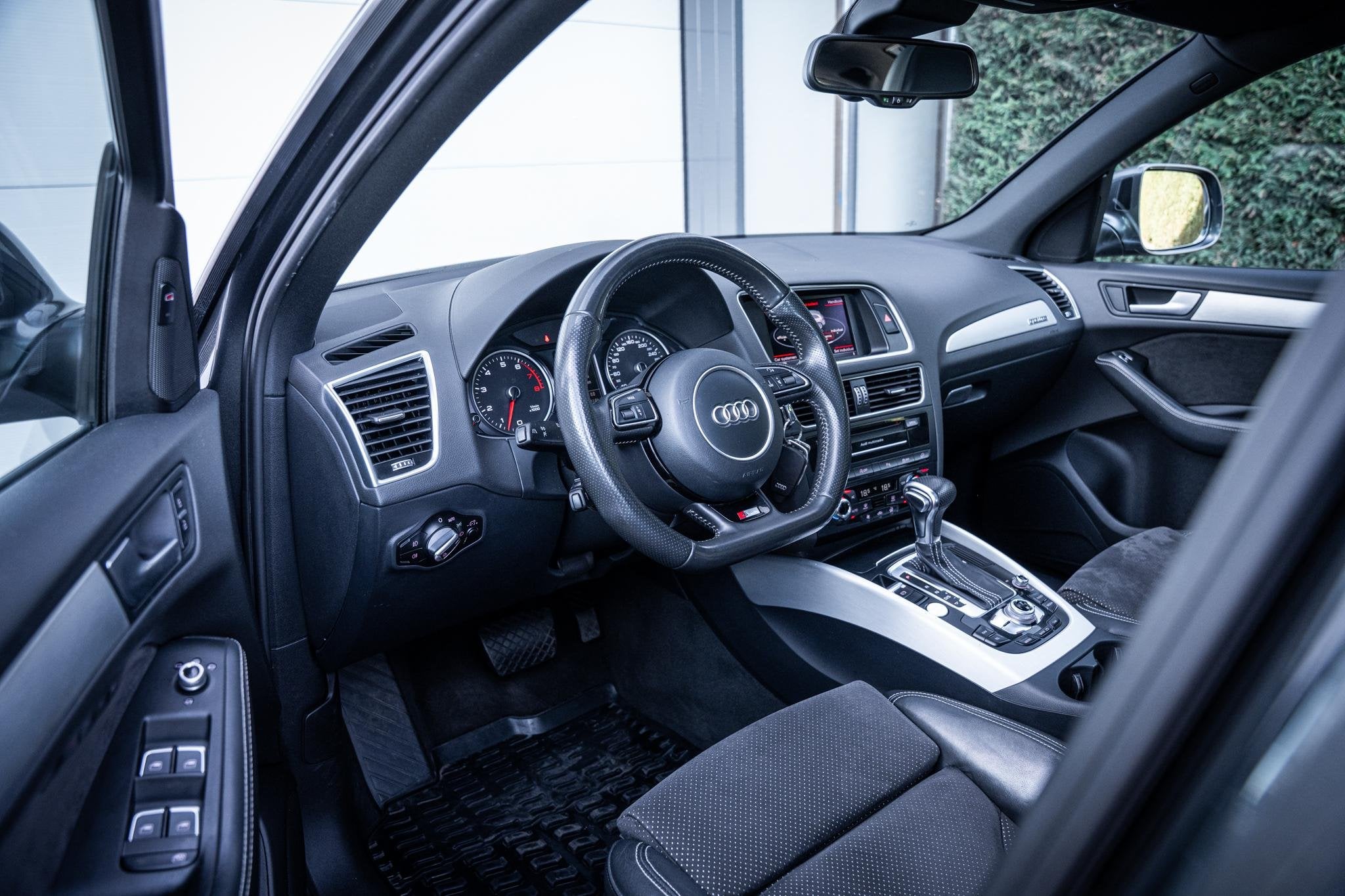 Audi Q5 3.0 TFSI V6 272pk quattro S-Line Facelift|Pano-dak|T, Auto's, Automaat, Euro 5, Gebruikt, Zwart