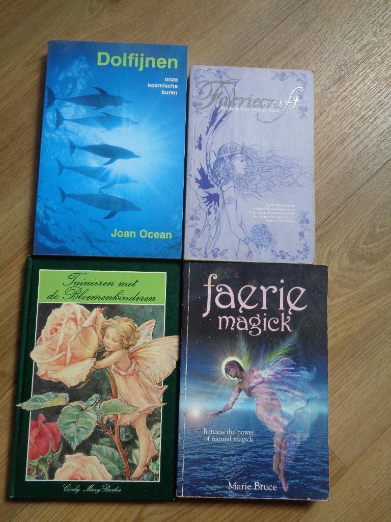 4x Dolfijnen Fairy Elfen Magie Boeken, Ophalen, Gelezen, Spiritualiteit algemeen, Overige typen