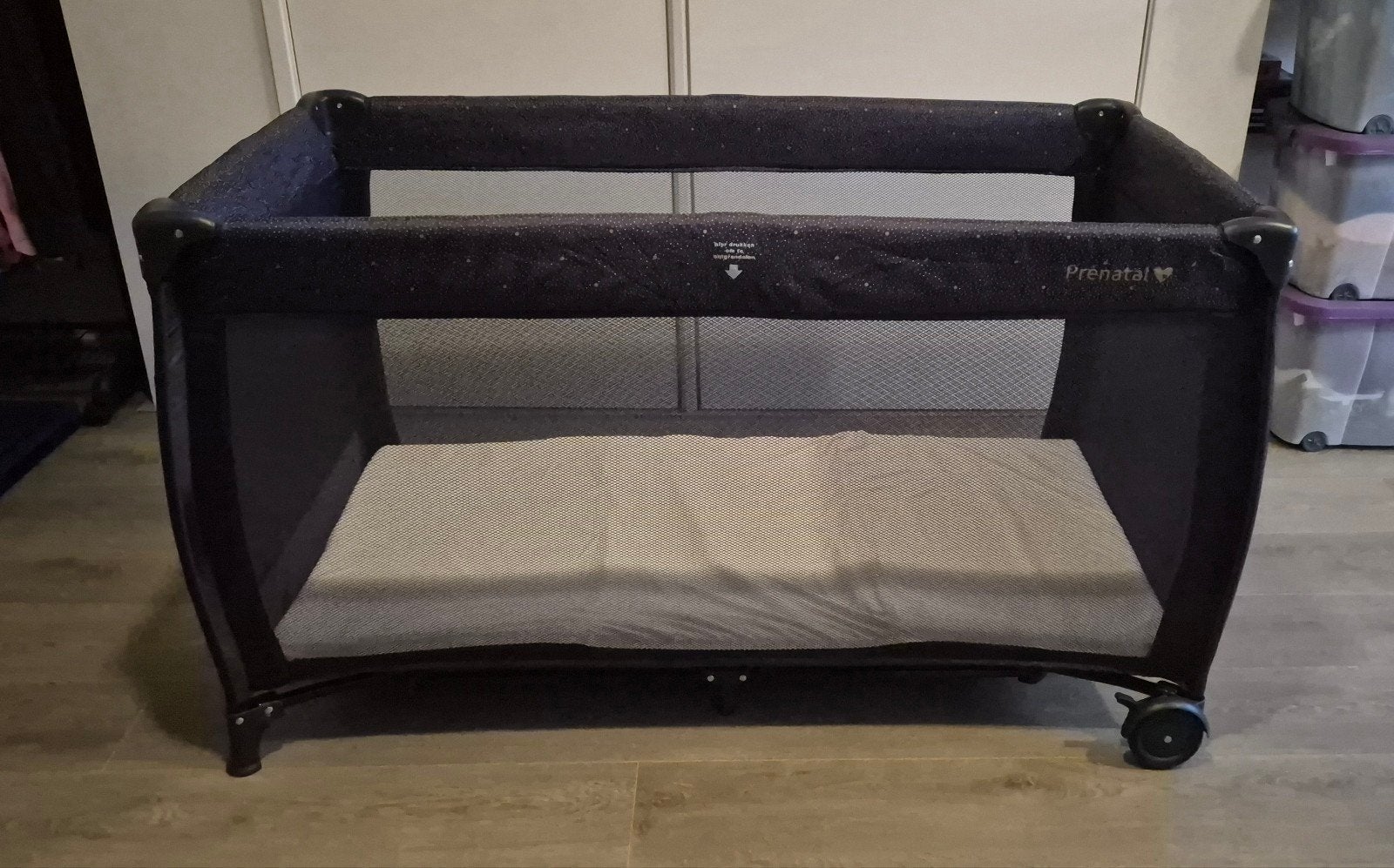 Prénatal campingbedje met wieltjes en extra matras, Ophalen, Nieuw, Reisbedje