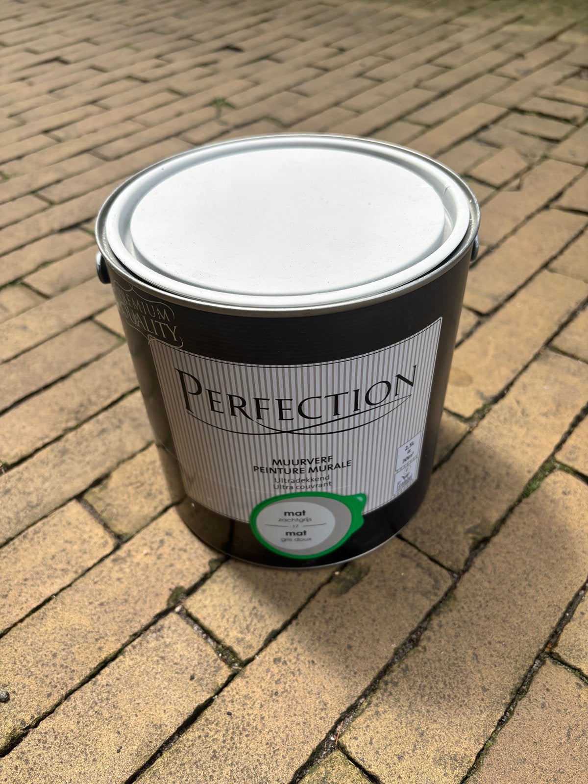 Perfection Ultradekkend Muurverf Mat Zachtgrijs 2,5L, Doe-het-zelf en Verbouw, Verf, Beits en Lak, Ophalen, Nieuw, Verf, Grijs