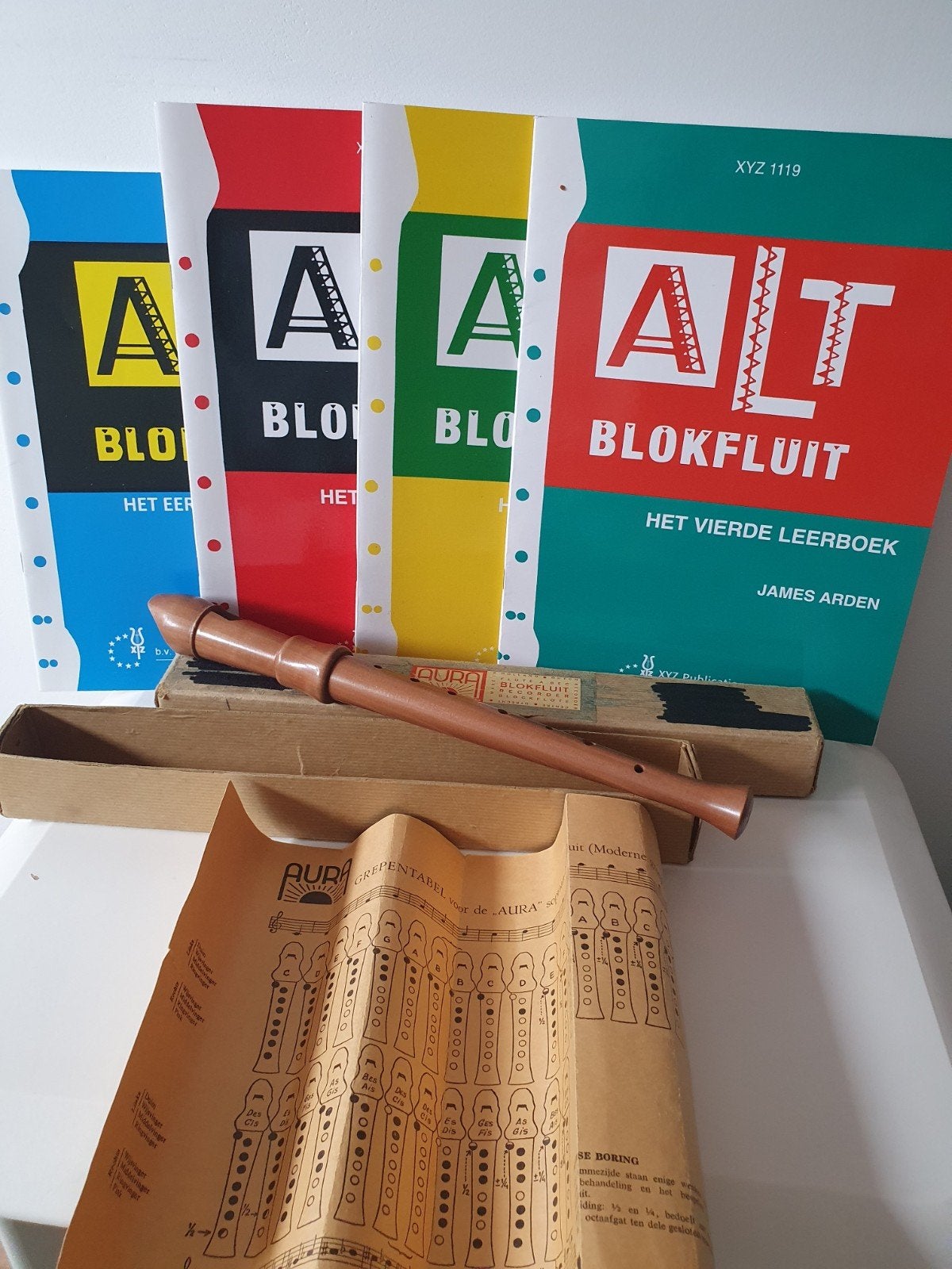 AURA ANTIEK blokfluit met 4 nieuwe blokfluitboeken, Ophalen of Verzenden